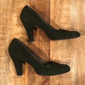 Vintage Emerald Green Velvet Heels